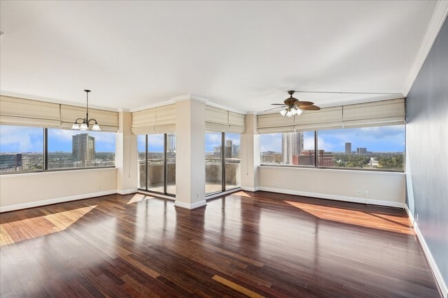 Building Photo - 5000 Montrose Blvd