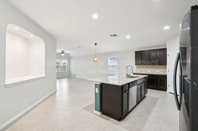 Building Photo - 14046 Cremello Fls