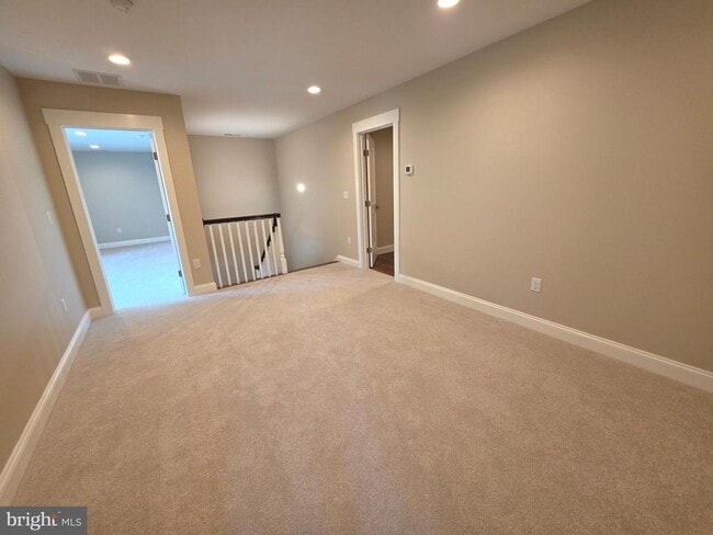 Building Photo - 94 Wolf Creek Cir