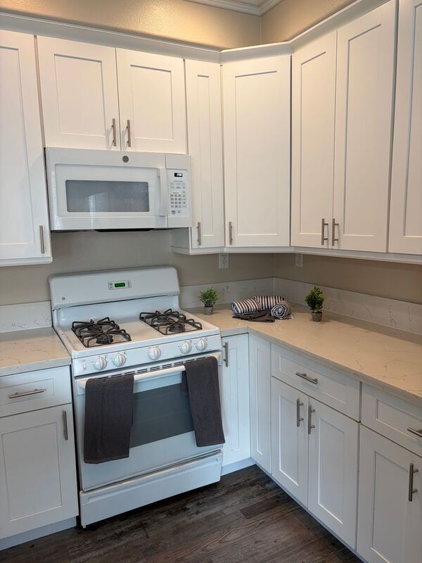 Building Photo - 33770 Willow Haven Ln