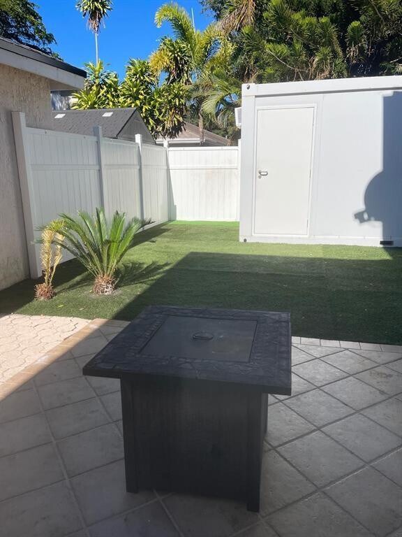 Building Photo - 4135 Eastridge Cir