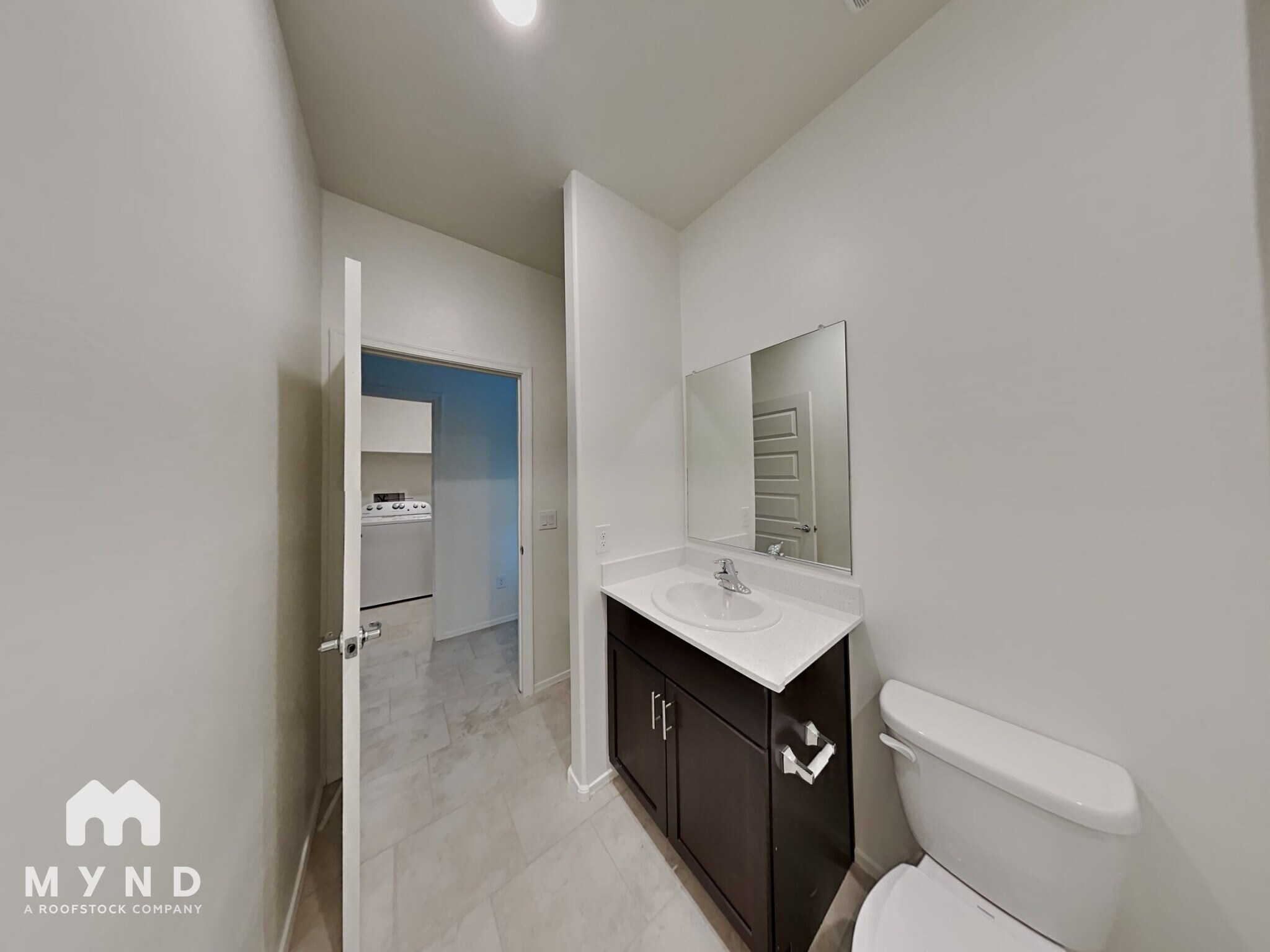 Building Photo - 2549 Calle Palta