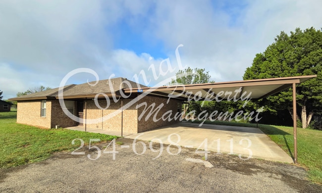 Primary Photo - Charming 3-Bed, 2-Bath Country Home in Kem...