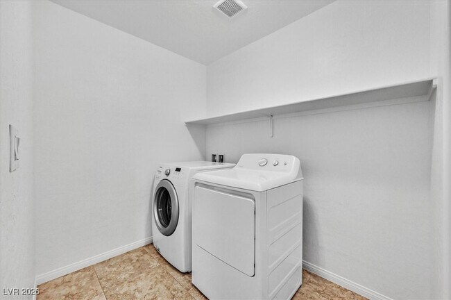 Building Photo - 326 Hillhead Ct