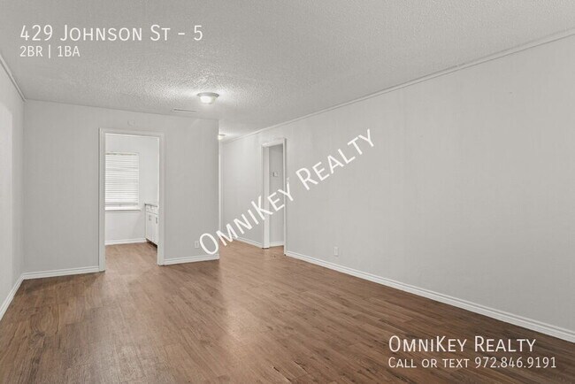 Building Photo - 429 Johnson St