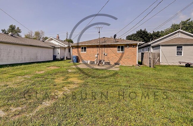 Building Photo - 3203 S Holt Rd