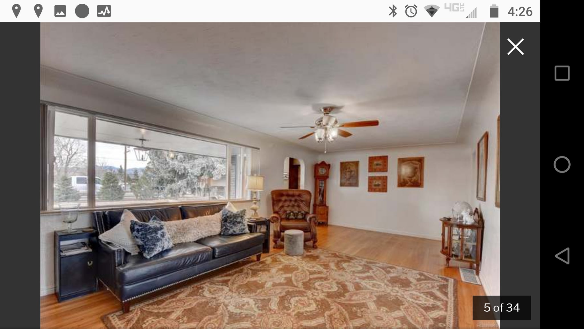 Light and bright living room and foyer. Enjoy mountain views! - 1808A Simms St