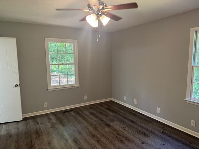 Building Photo - Completely remodeled home in Attalla FOR R...