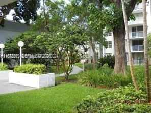 Building Photo - 492 NW 165th St