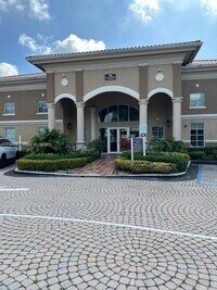 Building Photo - 131 SW 117th Ave