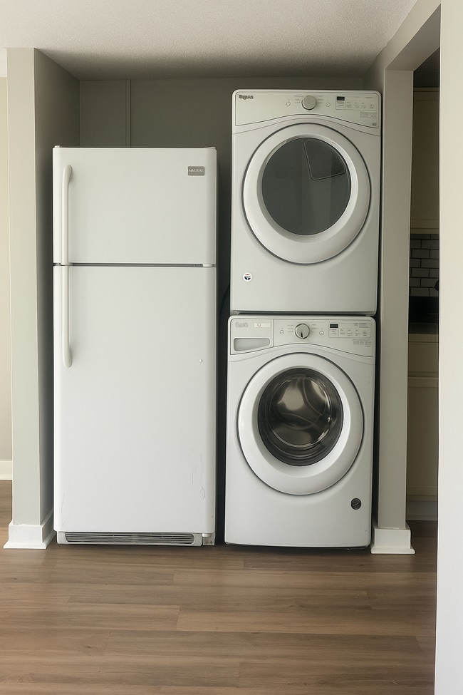 Building Photo - Charming 1-Bedroom Retreat in Vibrant Nashville – Cozy 720 Sq Ft Haven with Garage Access!