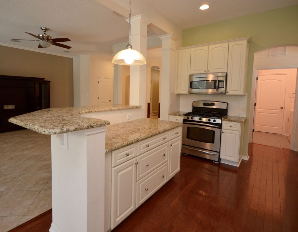 Building Photo - 610 Victoria Hills Dr