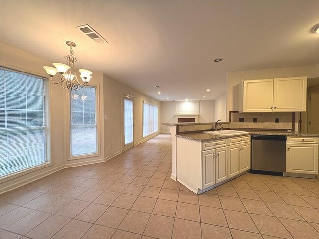 Building Photo - 510 Fosters Mill Ln NW