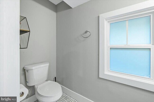 Building Photo - 901 Hobbs Dr