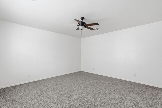 Building Photo - Higley Park Home