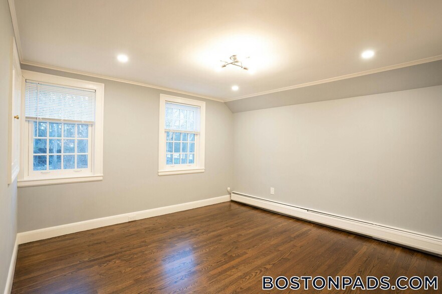 Building Photo - 40 Puddingstone Ln