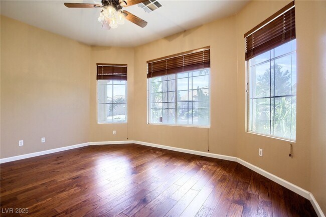 Building Photo - 8732 Castle Ridge Ave