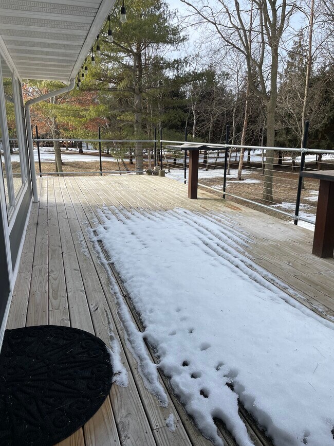 Building Photo - 4725 American Legion Rd SE