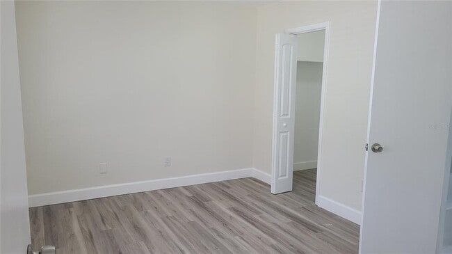 Building Photo - 106 CHESAPEAKE AVENUE UNIT C