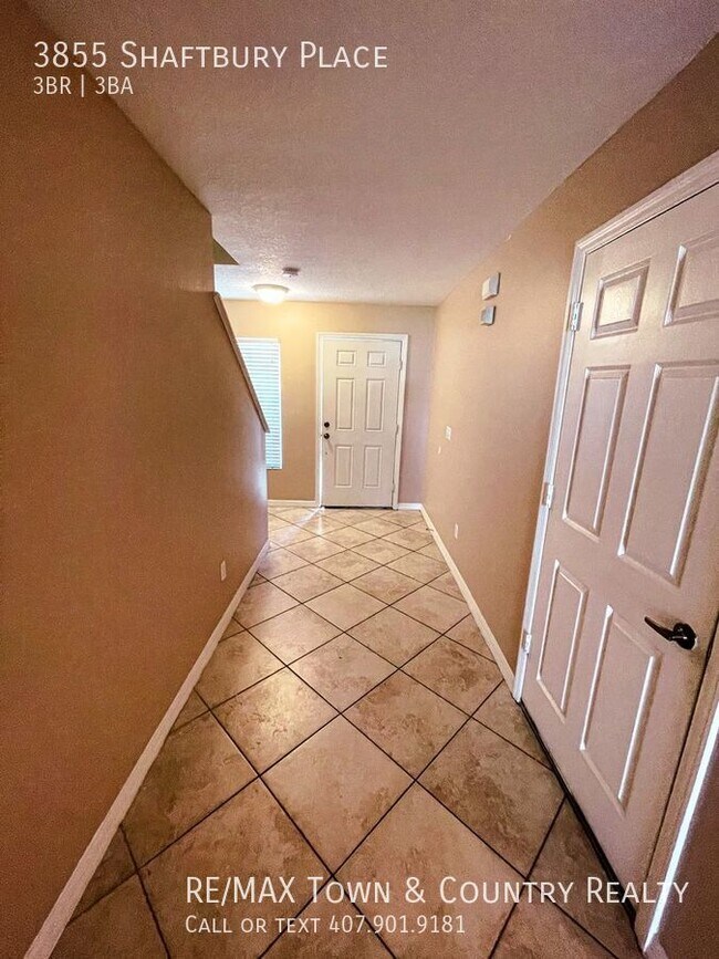 Building Photo - Walden Chase Townhome for Rent in Oviedo