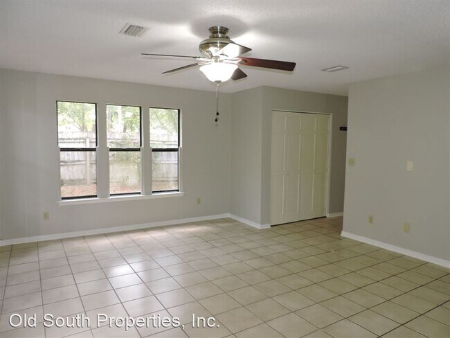 Building Photo - 3501 Parkwood Ave