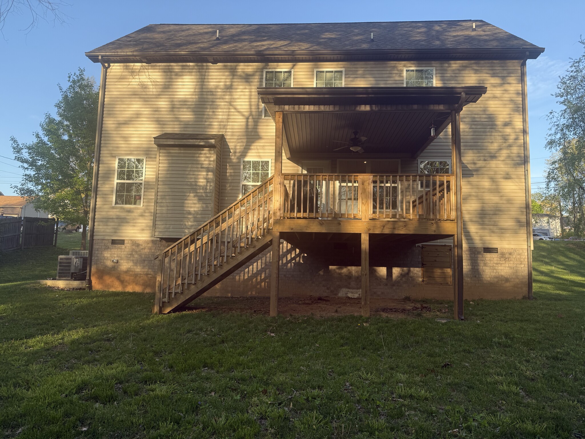 Back yard + deck - 1110 Stonebrook Dr