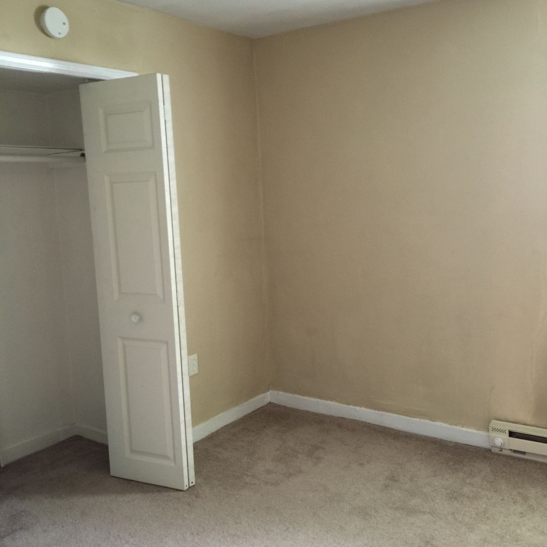 Building Photo - 110 W Walnut St