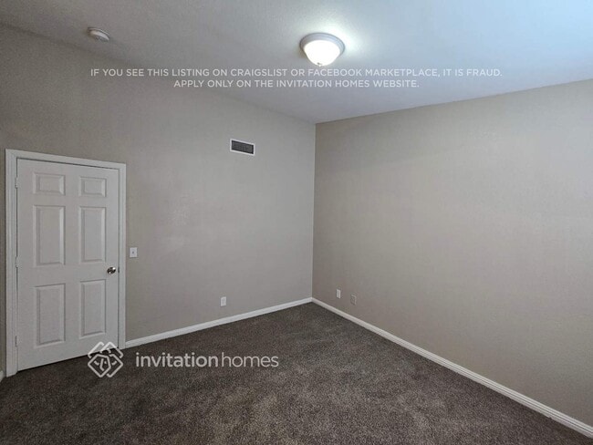 Building Photo - 2315 Ozark Way