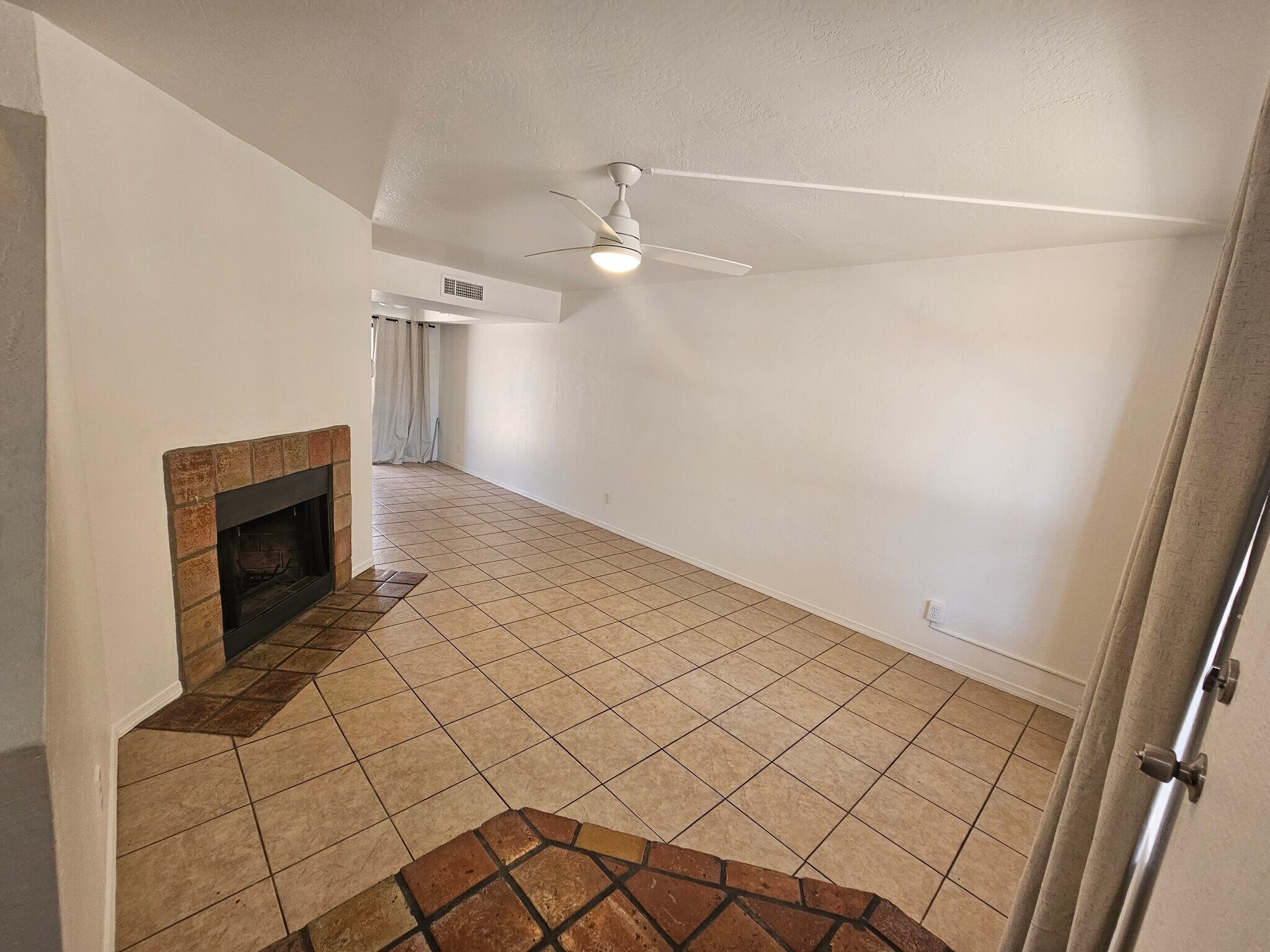 Building Photo - 1618 N 32nd St