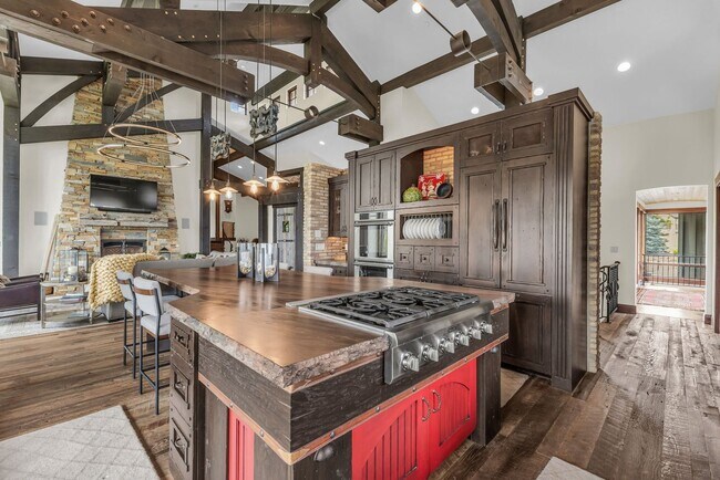 Building Photo - Rare River Meadows Ranch