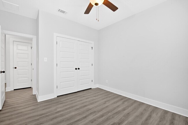 Building Photo - 5087 San Pedro Ct
