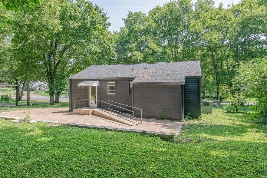 Building Photo - 2909 Branch Ct