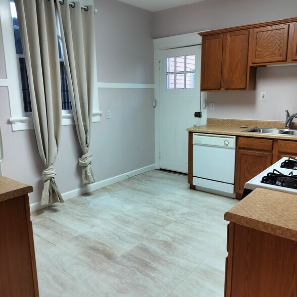 Building Photo - 1237 Josephine St