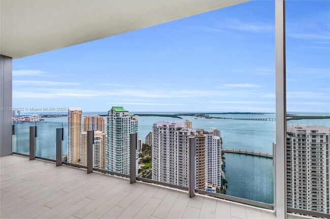 Building Photo - 300 Biscayne Blvd Way