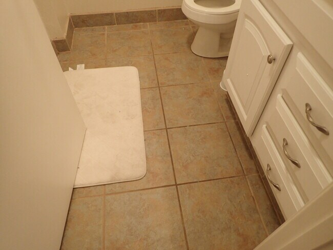 Building Photo - BEAUTIFUL FURNISHED 2bed/2Bath KIHEI SHORE...