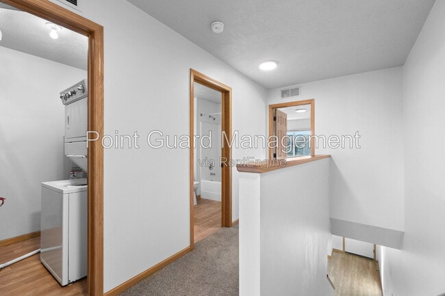 Building Photo - 2600 N Career Ave