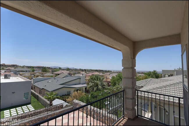 Building Photo - 6300 Franklin Vista Dr