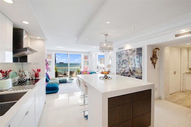 Building Photo - 401 Ocean Dr