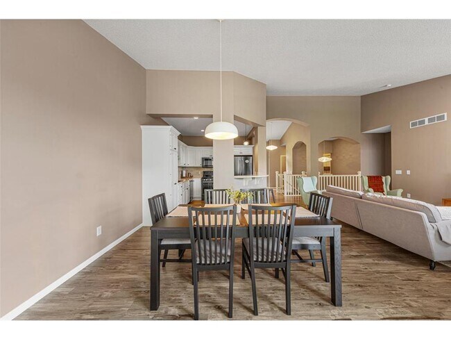 Building Photo - 1128 Shumway Ct