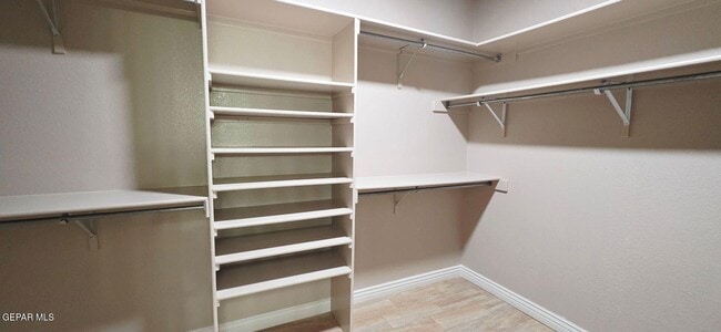 Building Photo - 1365 Desert Canyon Dr