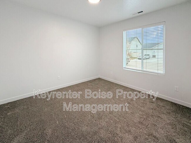 Building Photo - 2929 W Silver River St