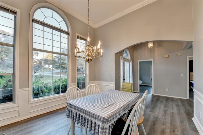 Building Photo - 235 Ruby Forest Pkwy