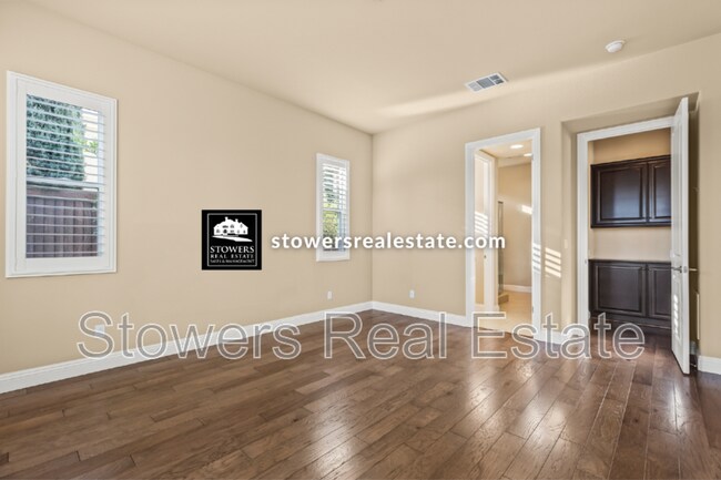 Building Photo - 1642 Pinot Pl