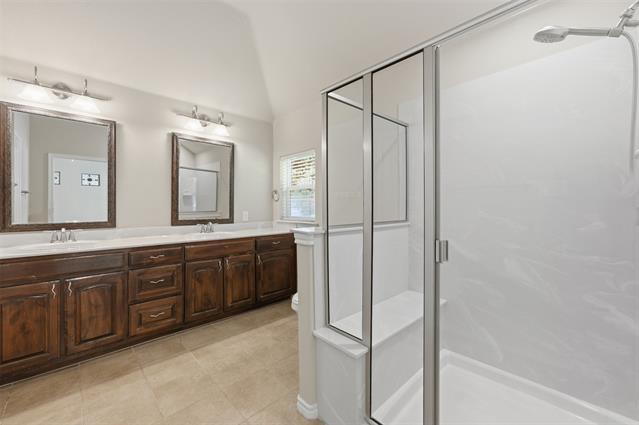 Building Photo - 9028 Manana St