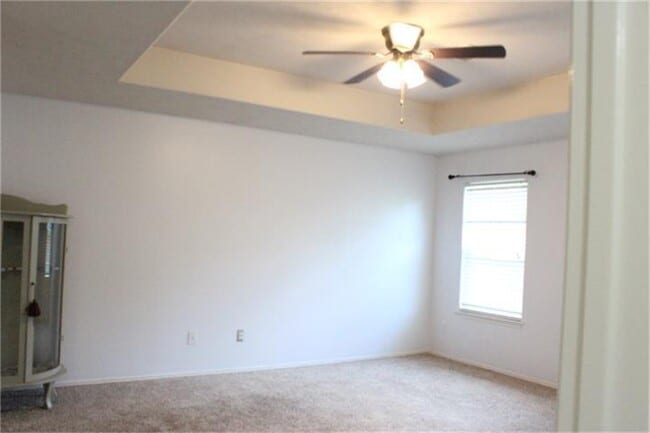 Building Photo - 24202 Kingbriar Dr