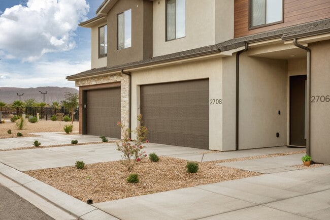 Building Photo - 2674 Rain Tree St