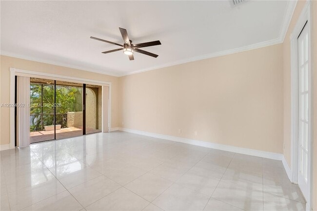 Building Photo - 3719 Estepona Ave