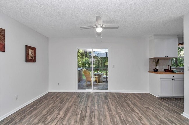 Building Photo - 3640 SE 131st Ln