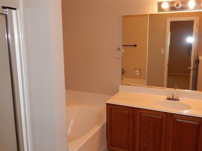 Building Photo - 272 Mesa View