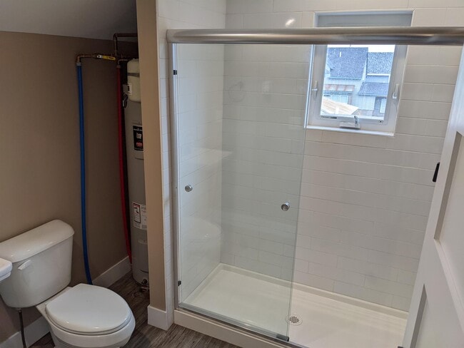 Building Photo - 1302 Silver Vault St